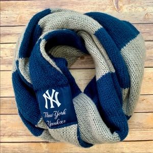 New York Yankees Infinity Scarf
